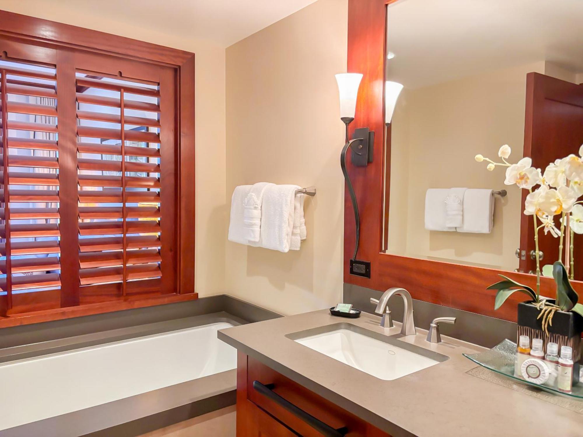 Ko Olina Beach Villas B304 - 3Br Luxury Condo With Stunning Ocean View & 2 Free Parking Kapolei Exteriér fotografie
